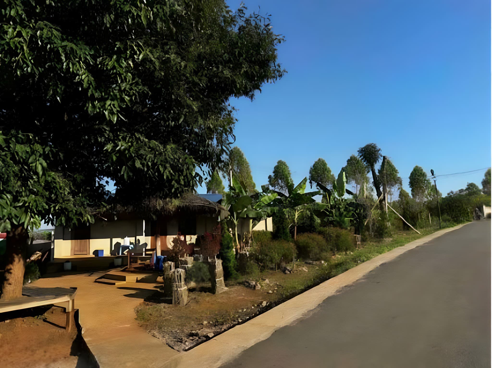 Cottage on the Nyaung Ni project site