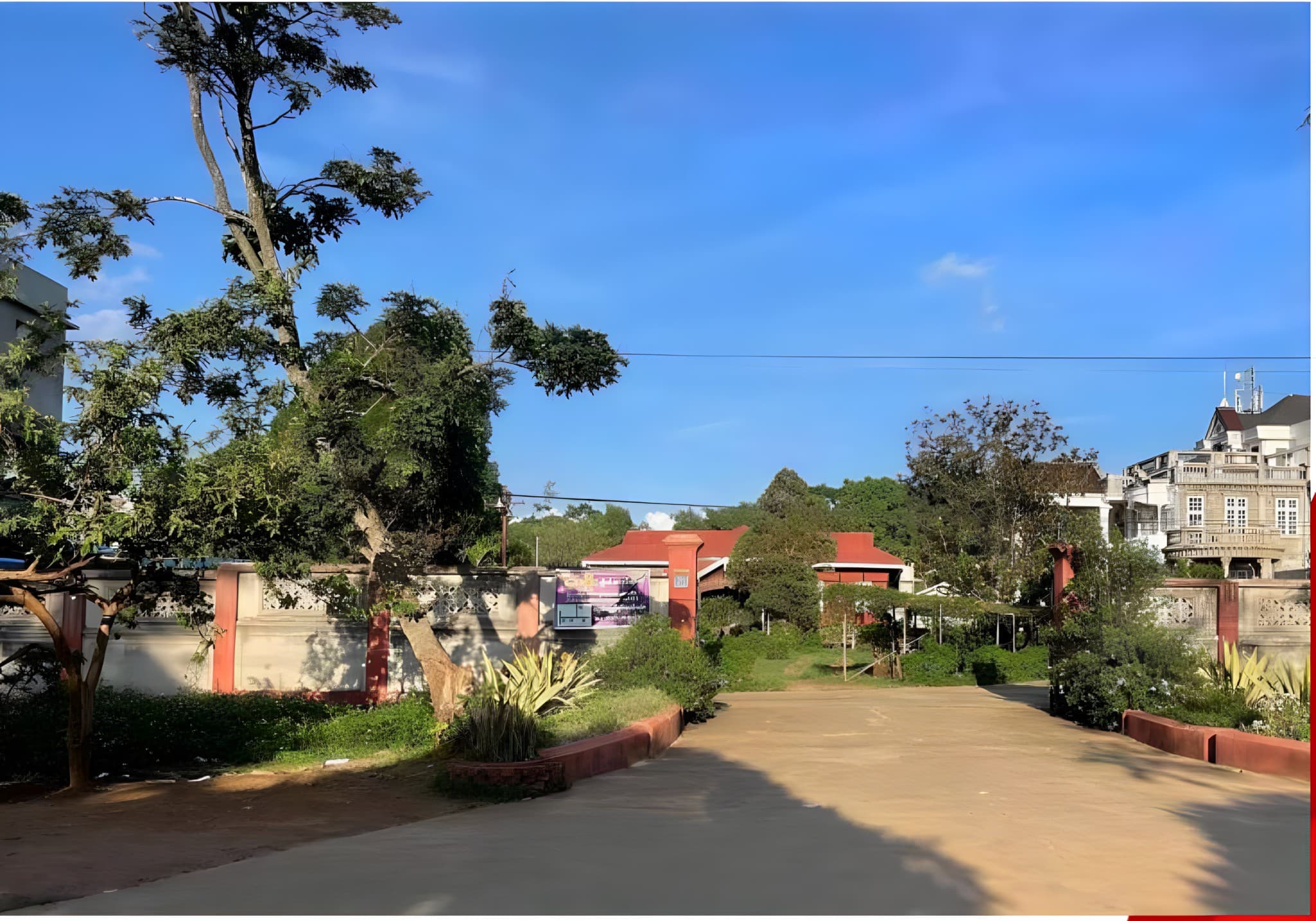 Road leading to the Padauk Street property