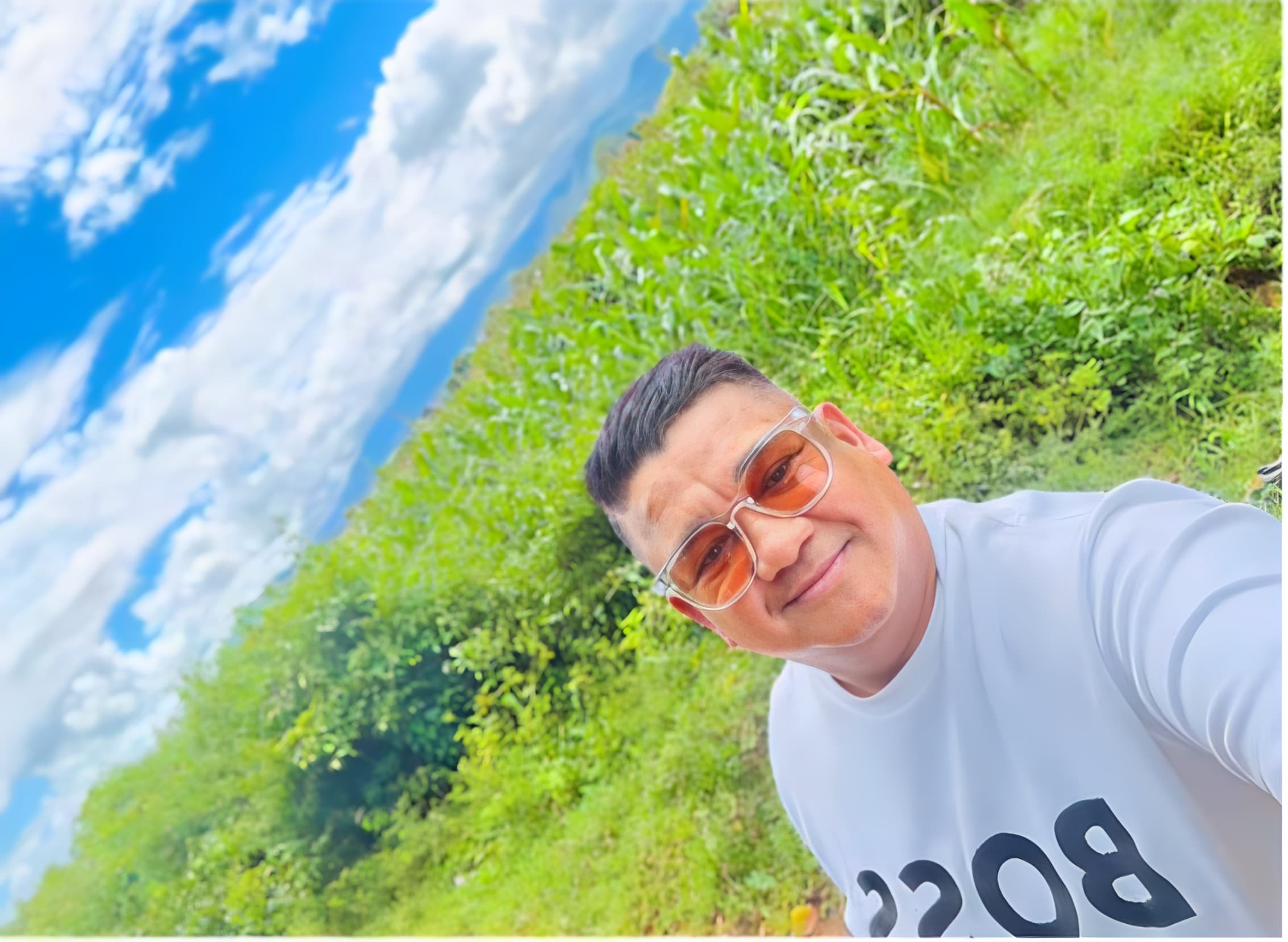 Nagar Lady founder at the Taunggyi project site